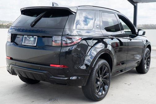 Santorini Black 2025 Land Rover Discovery Sport SE