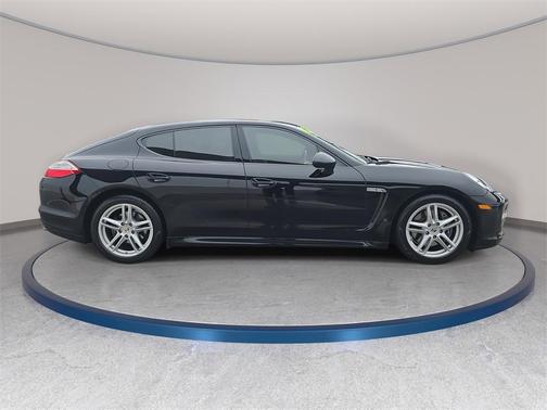 2011 Porsche Panamera 4