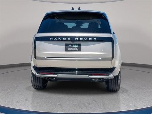 2025 Land Rover Range Rover SE