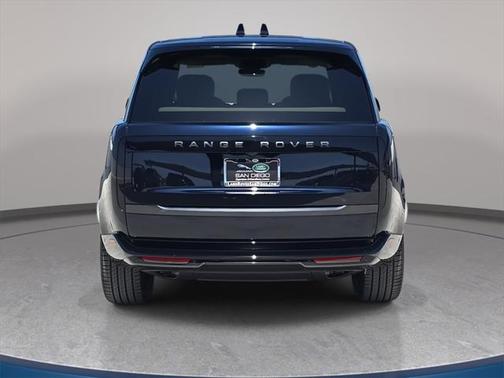 2025 Land Rover Range Rover SE