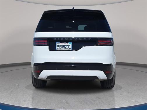 2025 Land Rover Discovery Dynamic SE