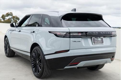 2026 Land Rover Range Rover Velar Dynamic SE