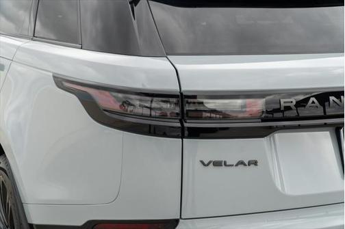 2026 Land Rover Range Rover Velar Dynamic SE
