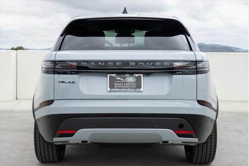 2026 Land Rover Range Rover Velar Dynamic SE