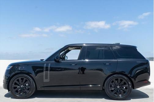 2023 Land Rover Range Rover SE