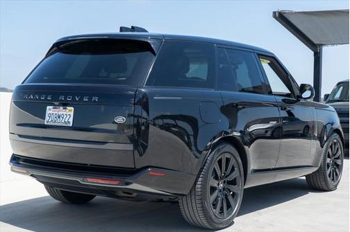 2023 Land Rover Range Rover SE
