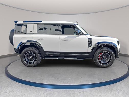 2026 Land Rover Defender X-Dynamic SE