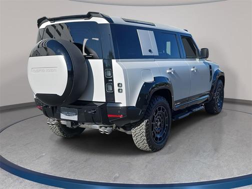 2026 Land Rover Defender X-Dynamic SE