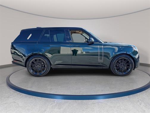 2026 Land Rover Range Rover SE