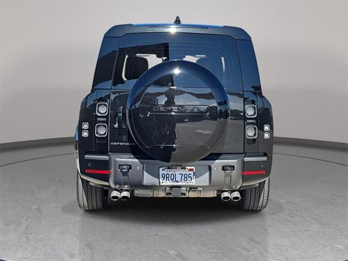 2024 Land Rover Defender V8