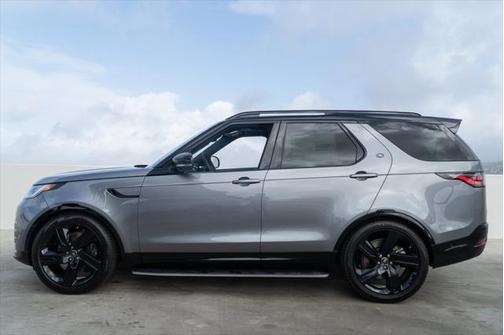 2025 Land Rover Discovery Dynamic SE