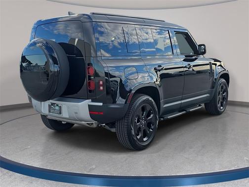 2025 Land Rover Defender S