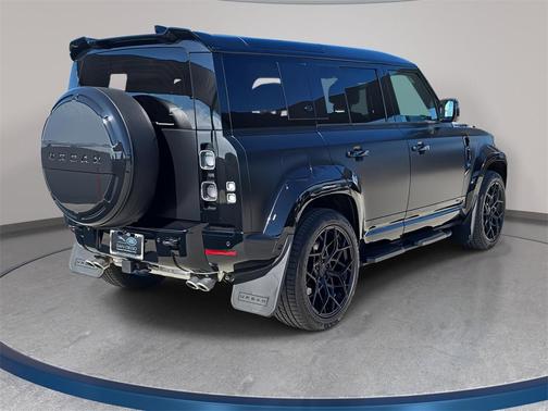 2025 Land Rover Defender 110 V8