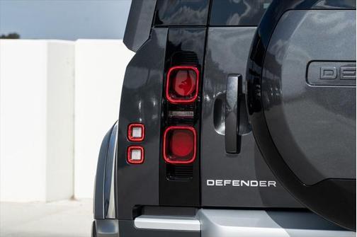 2025 Land Rover Defender S