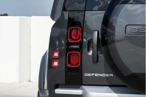 2025 Land Rover Defender S