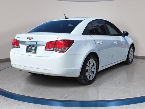 Summit White 2014 Chevrolet Cruze LS