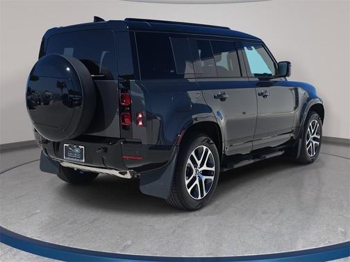 2025 Land Rover Defender X-Dynamic SE