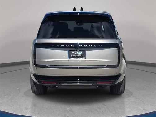 2025 Land Rover Range Rover SE