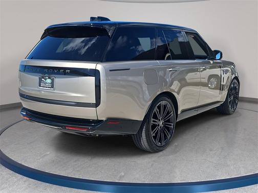 2025 Land Rover Range Rover SE
