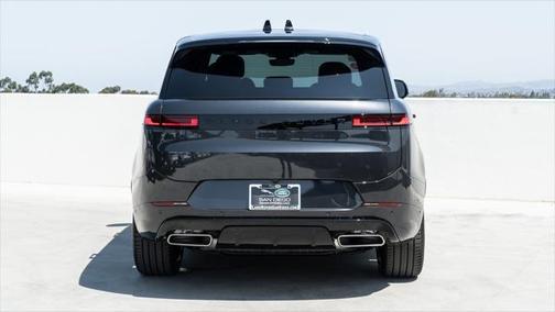 2024 Land Rover Range Rover Sport SE