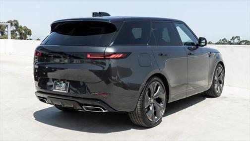 2024 Land Rover Range Rover Sport SE