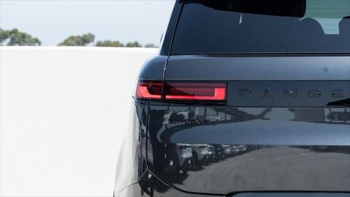 2024 Land Rover Range Rover Sport SE