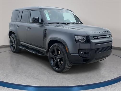 2025 Land Rover Defender 110 V8