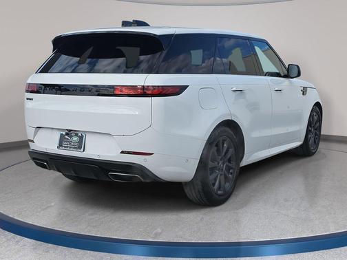 2024 Land Rover Range Rover Sport SE