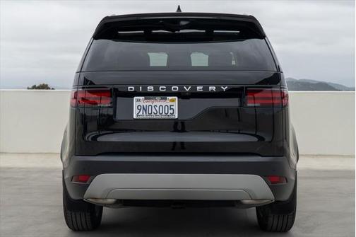 2024 Land Rover Discovery S