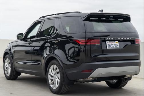 2024 Land Rover Discovery S