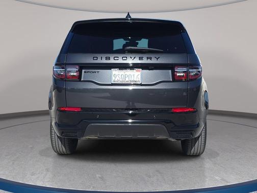 2025 Land Rover Discovery Sport SE