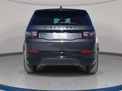 2025 Land Rover Discovery Sport SE