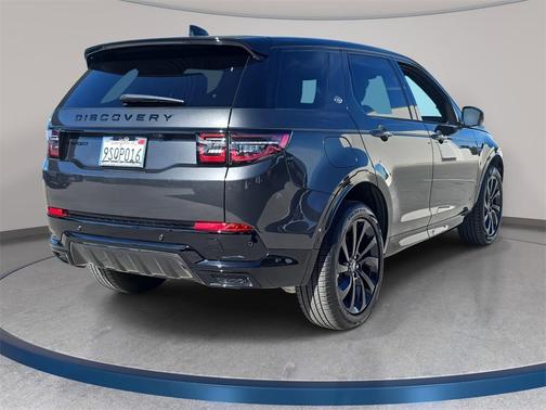 2025 Land Rover Discovery Sport SE