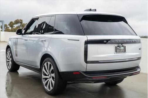 2023 Land Rover Range Rover SE