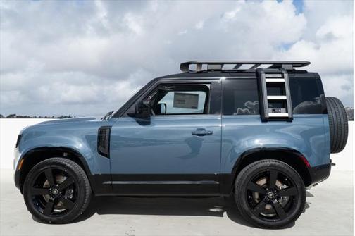 2025 Land Rover Defender X-Dynamic SE