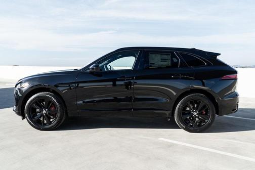 2025 Jaguar F-PACE P400 R-Dynamic S