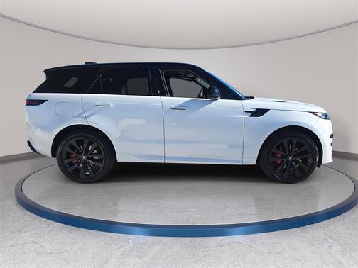2024 Land Rover Range Rover Sport SE
