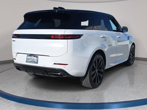 2024 Land Rover Range Rover Sport SE