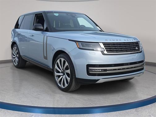 2026 Land Rover Range Rover SE
