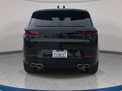 2025 Land Rover Range Rover Sport SE