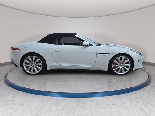 2014 Jaguar F-TYPE V8 S
