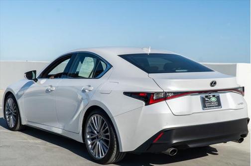 2023 Lexus IS 300 Base