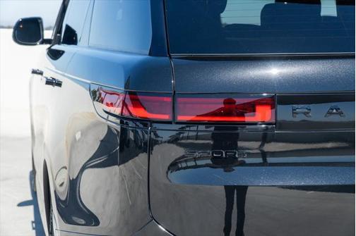 2023 Land Rover Range Rover Sport SE