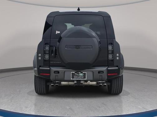2025 Land Rover Defender 110 V8
