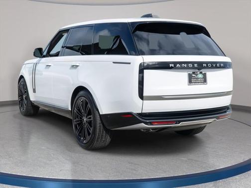 2025 Land Rover Range Rover SE
