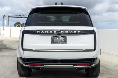 2025 Land Rover Range Rover SE