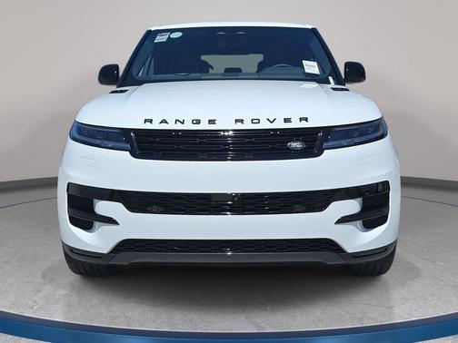 Fuji White 2026 Land Rover Range Rover Sport SE