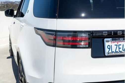 2024 Land Rover Discovery Dynamic SE