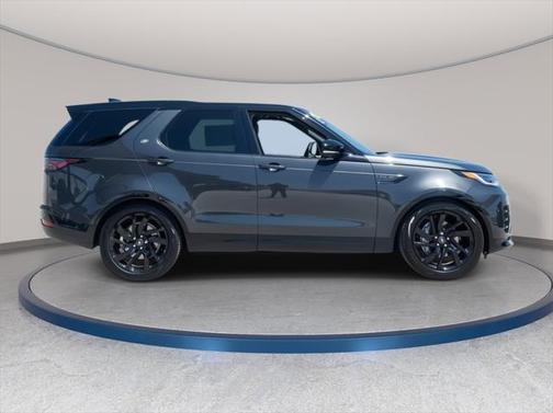 2024 Land Rover Discovery Dynamic SE