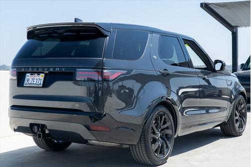 2024 Land Rover Discovery Dynamic SE
